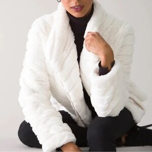 Nwot White House Black Market White Faux Fur Jacket Size XL
